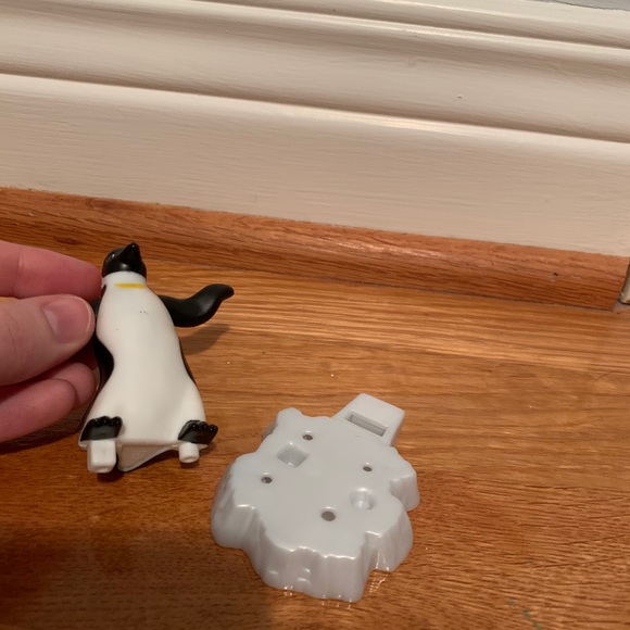 Happy penguin toy - Picture 3 of 4